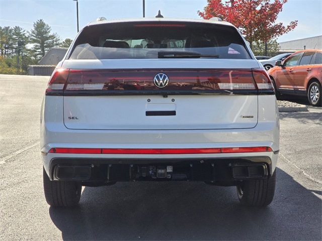 2025 Volkswagen Atlas Cross Sport 2.0T SEL R-Line Black