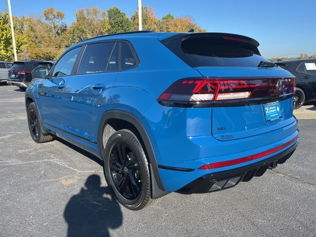 2025 Volkswagen Atlas Cross Sport 2.0T SEL R-Line Black