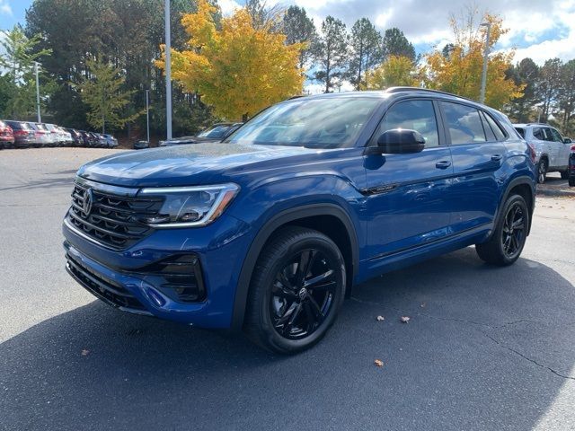 2025 Volkswagen Atlas Cross Sport 2.0T SEL R-Line Black