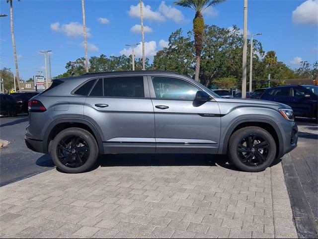 2025 Volkswagen Atlas Cross Sport 2.0T SEL R-Line Black