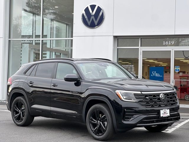 2025 Volkswagen Atlas Cross Sport 2.0T SEL R-Line Black