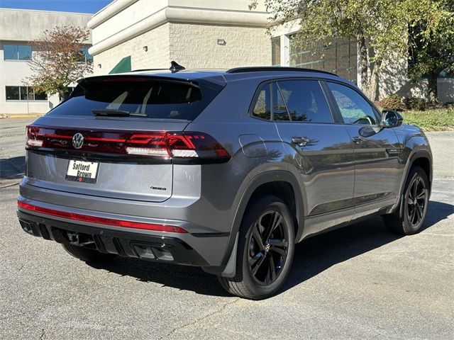 2025 Volkswagen Atlas Cross Sport 2.0T SEL R-Line Black