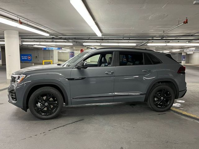 2025 Volkswagen Atlas Cross Sport 2.0T SEL R-Line Black