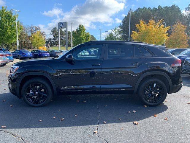 2025 Volkswagen Atlas Cross Sport 2.0T SEL R-Line Black