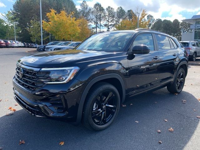 2025 Volkswagen Atlas Cross Sport 2.0T SEL R-Line Black