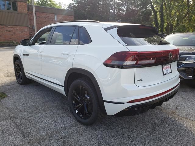 2025 Volkswagen Atlas Cross Sport 2.0T SEL R-Line Black