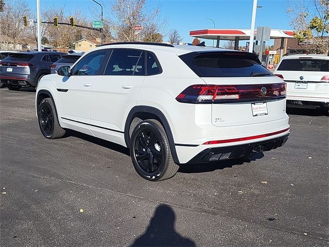 2025 Volkswagen Atlas Cross Sport 2.0T SEL R-Line Black