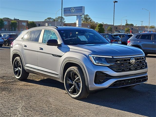 2025 Volkswagen Atlas Cross Sport 2.0T SEL R-Line Black