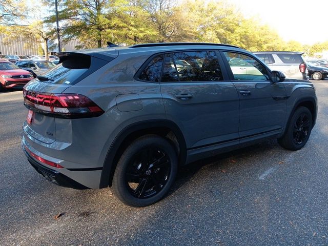 2025 Volkswagen Atlas Cross Sport 2.0T SEL R-Line Black