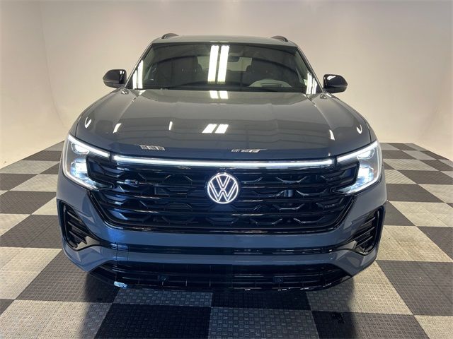 2025 Volkswagen Atlas Cross Sport 2.0T SEL R-Line Black