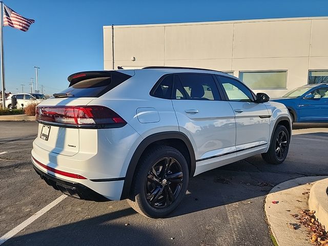 2025 Volkswagen Atlas Cross Sport 2.0T SEL R-Line Black