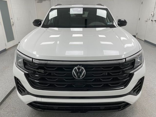 2025 Volkswagen Atlas Cross Sport 2.0T SEL R-Line Black