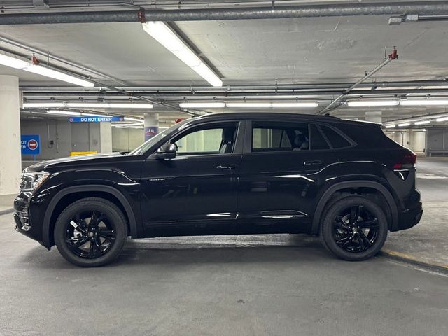 2025 Volkswagen Atlas Cross Sport 2.0T SEL R-Line Black