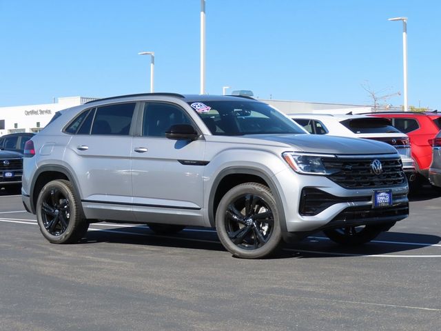 2025 Volkswagen Atlas Cross Sport 2.0T SEL R-Line Black