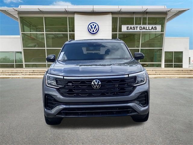 2025 Volkswagen Atlas Cross Sport 2.0T SEL R-Line Black