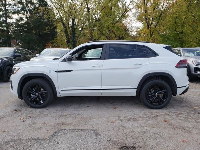 2025 Volkswagen Atlas Cross Sport 2.0T SEL R-Line Black