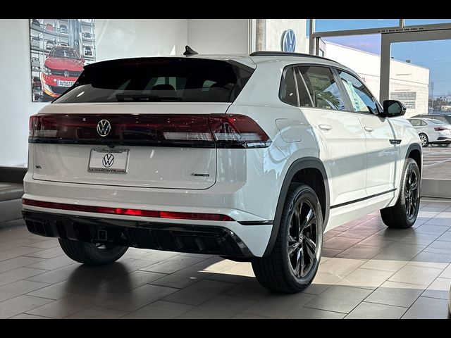 2025 Volkswagen Atlas Cross Sport 2.0T SEL R-Line Black