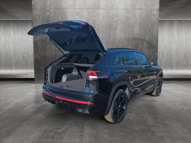 2025 Volkswagen Atlas Cross Sport 2.0T SEL R-Line Black