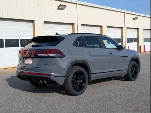 2025 Volkswagen Atlas Cross Sport 2.0T SEL R-Line Black