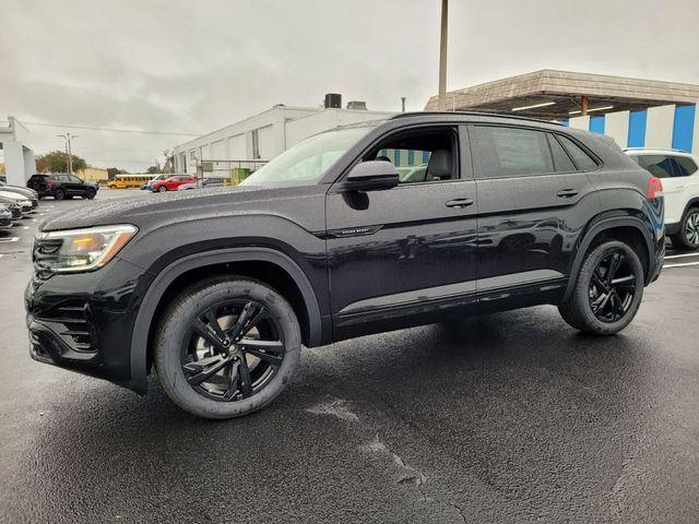 2025 Volkswagen Atlas Cross Sport 2.0T SEL R-Line Black