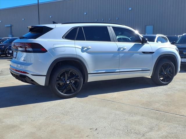 2025 Volkswagen Atlas Cross Sport 2.0T SEL R-Line Black