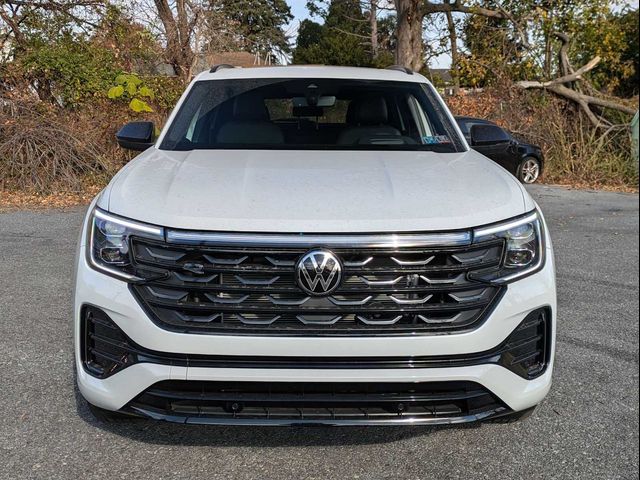 2025 Volkswagen Atlas Cross Sport 2.0T SEL R-Line Black