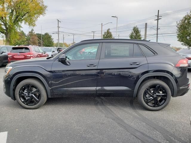 2025 Volkswagen Atlas Cross Sport 2.0T SEL R-Line Black