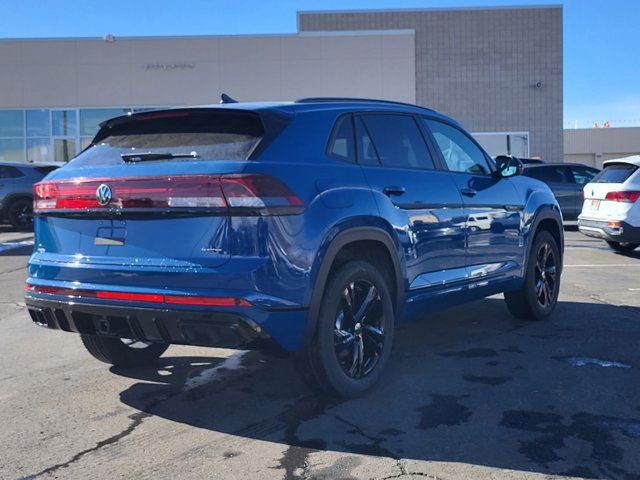 2025 Volkswagen Atlas Cross Sport 2.0T SEL R-Line Black