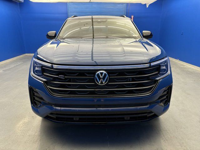 2025 Volkswagen Atlas Cross Sport 2.0T SEL R-Line Black