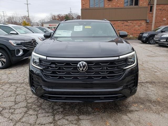 2025 Volkswagen Atlas Cross Sport 2.0T SEL R-Line Black