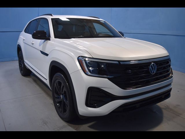 2025 Volkswagen Atlas Cross Sport 2.0T SEL R-Line Black