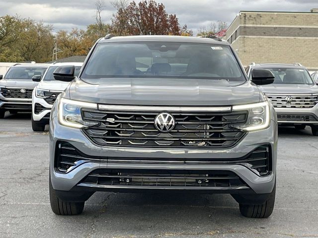 2025 Volkswagen Atlas Cross Sport 2.0T SEL R-Line Black