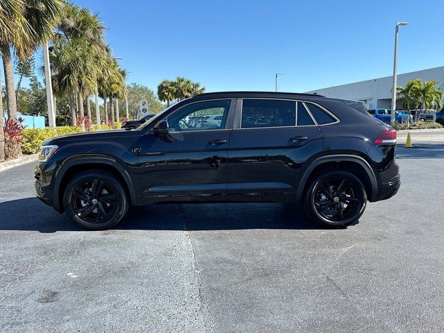 2025 Volkswagen Atlas Cross Sport 2.0T SEL R-Line Black