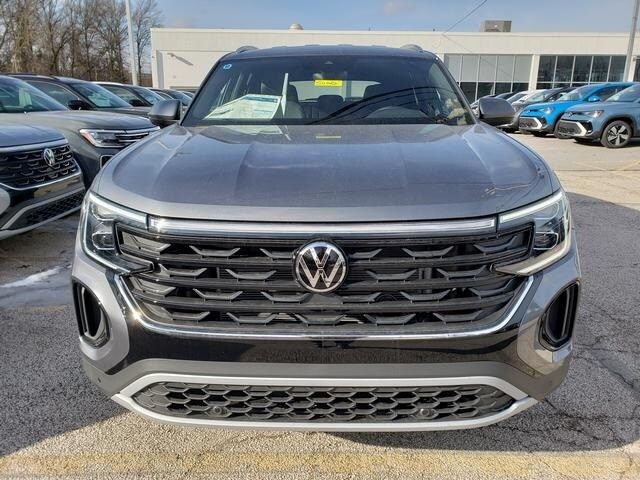 2025 Volkswagen Atlas Cross Sport 2.0T SE Technology