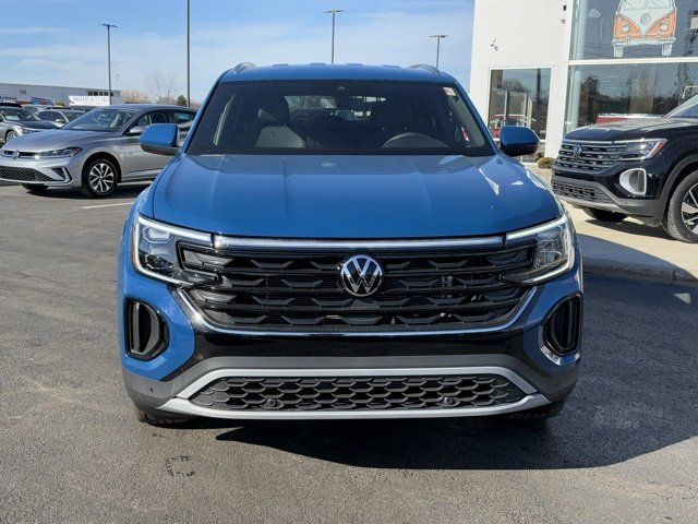 2025 Volkswagen Atlas Cross Sport 2.0T SE Technology