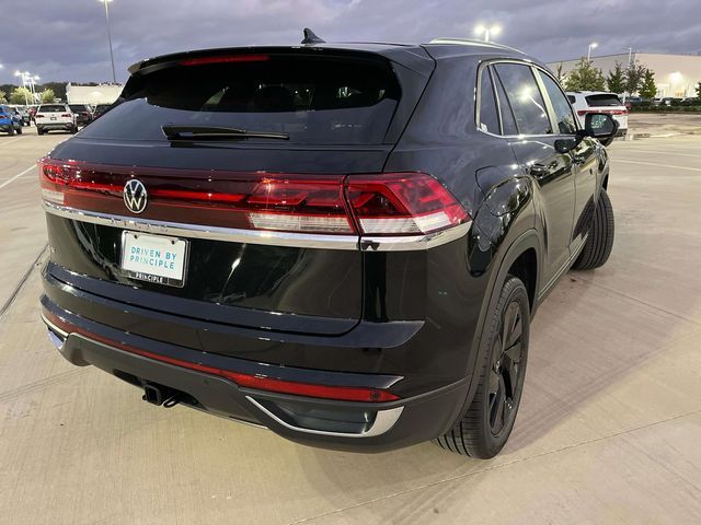 2025 Volkswagen Atlas Cross Sport 2.0T SE Technology