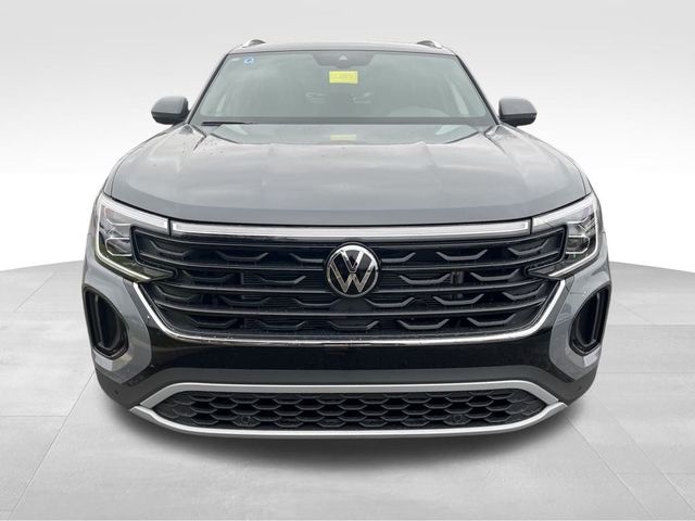 2025 Volkswagen Atlas Cross Sport 2.0T SE Technology