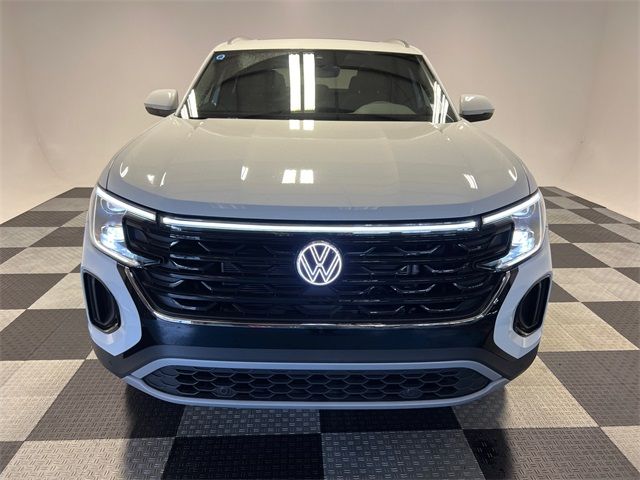 2025 Volkswagen Atlas Cross Sport 2.0T SE Technology