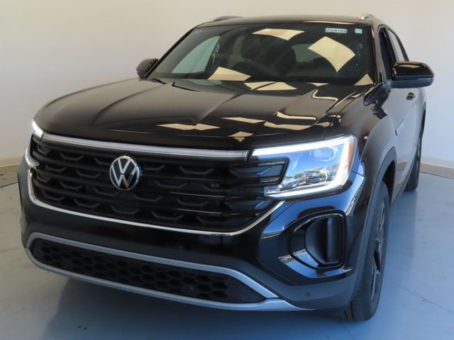 2025 Volkswagen Atlas Cross Sport 2.0T SE Technology