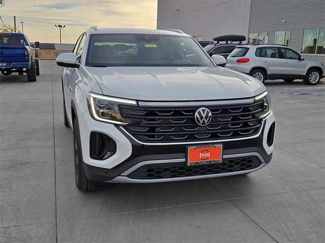 2025 Volkswagen Atlas Cross Sport 2.0T SE Technology