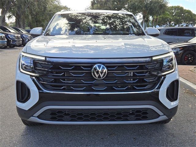 2025 Volkswagen Atlas Cross Sport 2.0T SE Technology