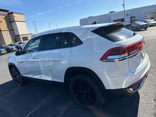 2025 Volkswagen Atlas Cross Sport 2.0T SE Technology