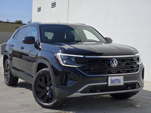 2025 Volkswagen Atlas Cross Sport 2.0T SE Technology