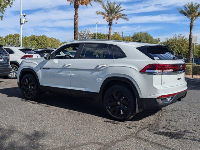 2025 Volkswagen Atlas Cross Sport 2.0T SE Technology