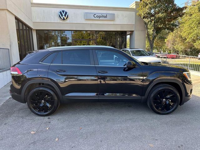 2025 Volkswagen Atlas Cross Sport 2.0T SE Technology