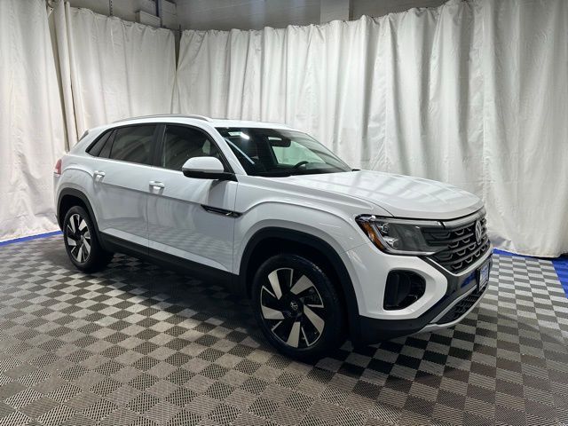 2025 Volkswagen Atlas Cross Sport 2.0T SE Technology