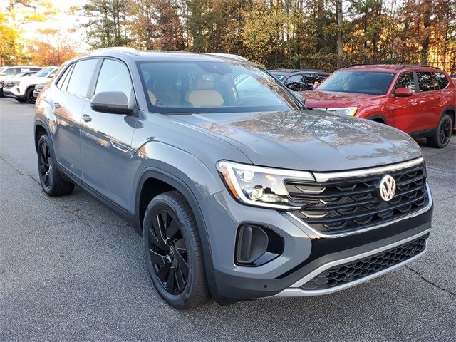 2025 Volkswagen Atlas Cross Sport 2.0T SE Technology