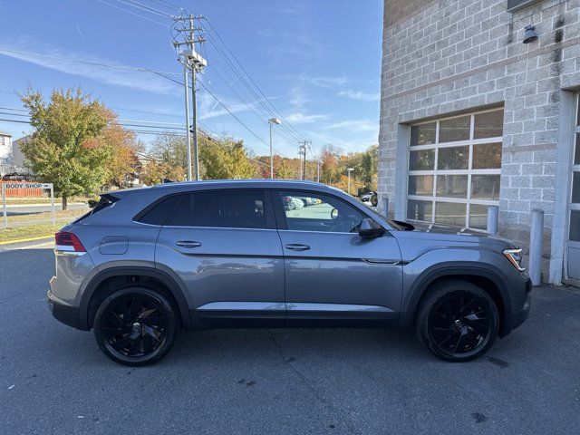 2025 Volkswagen Atlas Cross Sport 2.0T SE Technology