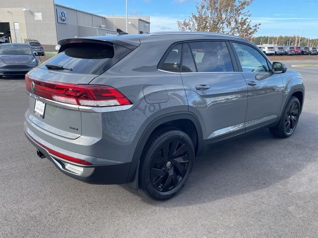 2025 Volkswagen Atlas Cross Sport 2.0T SE Technology