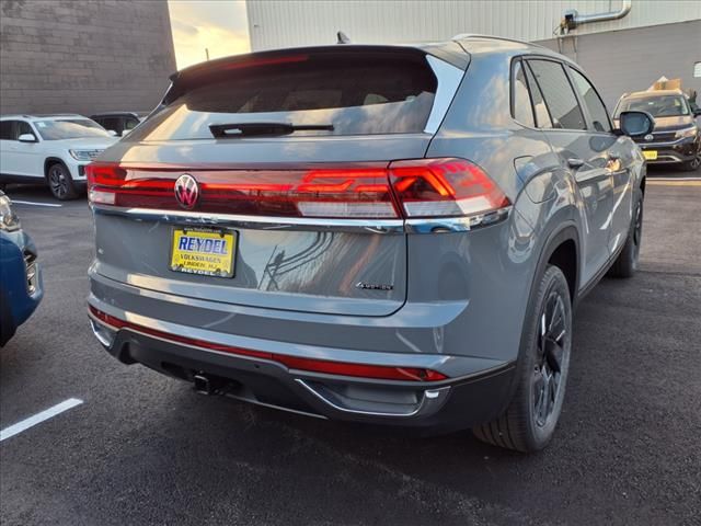 2025 Volkswagen Atlas Cross Sport 2.0T SE Technology